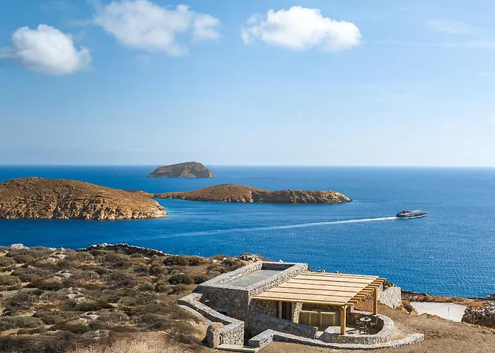 Great View, Tiny Hill-top House