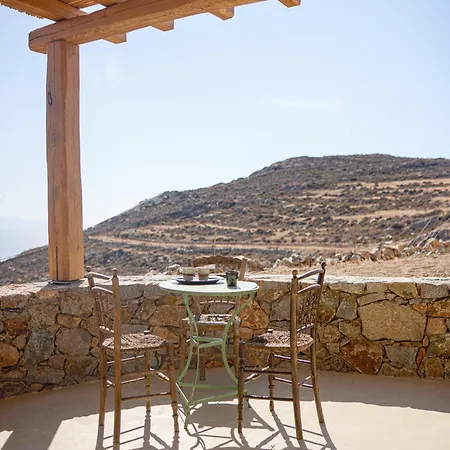Great View, Tiny Hill-top House Rámos