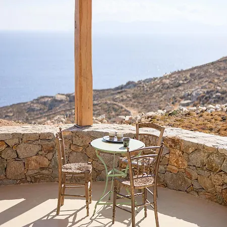 Great View, Tiny Villa *